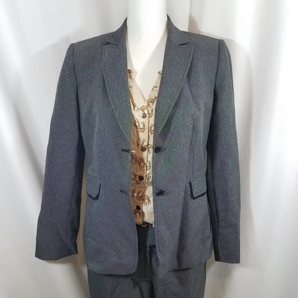 Tahari Gray Pant Suit 6P - Picture 5 of 16